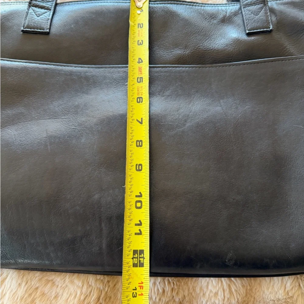 Classic Volare Group Black Leather Computer Bag